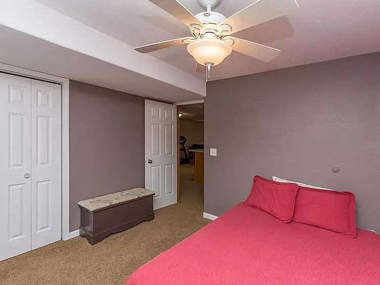 934 Tiara Dr NE — Photo 22