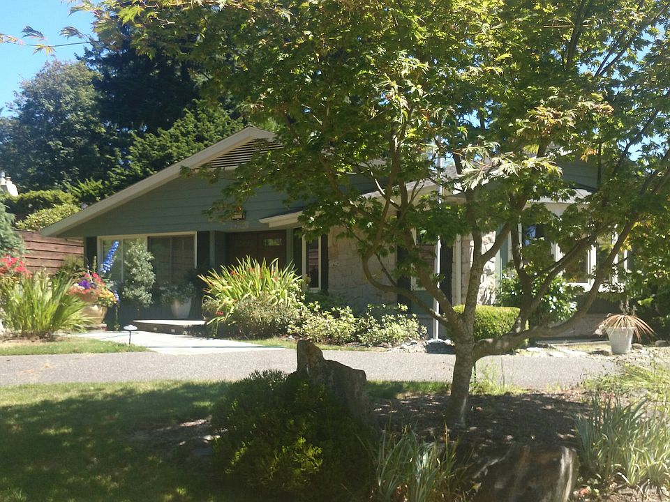 2nd image of 13500 Northshire Rd NW