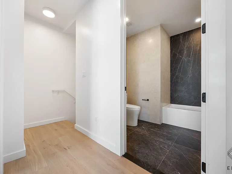 1211 Fulton St #8C — Photo 5