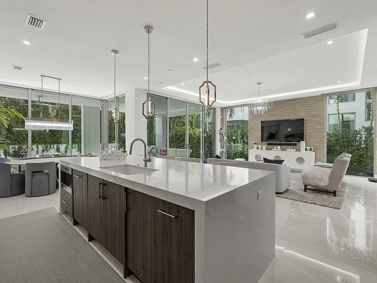 402 Ocean One Ln — Photo 10