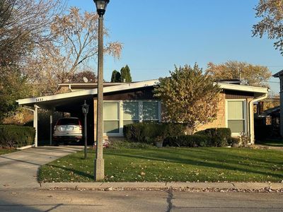 9441 Tripp Ave, Skokie, IL, 60076