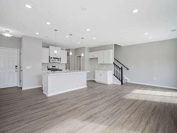 4th image of 5591 Callaway Dr