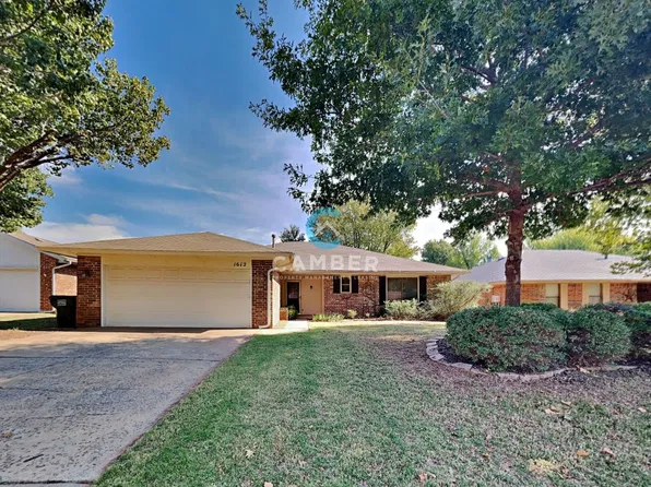 1612 Green Leaf Cir, Edmond, OK 73013