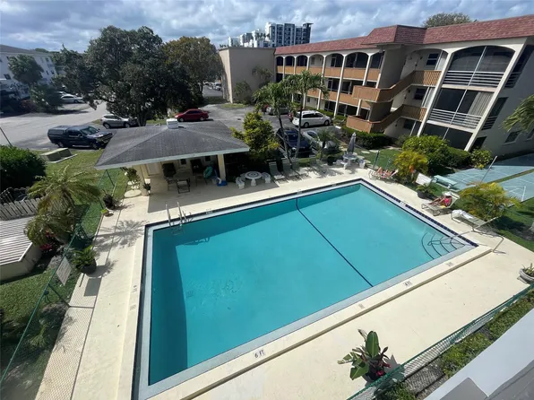 651 E Pine Drive #310, Pompano Beach, FL 33060