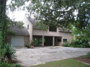 31586 River Pines Dr, Springfield, LA 70462