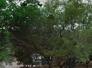 372 Rockport Dr, Canyon Lake, TX 78133