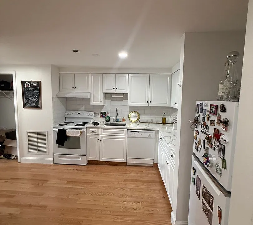 16 Glencoe St #6