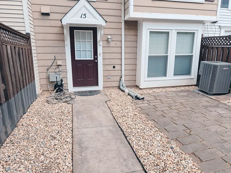 Whitechurch Ct — Photo 3