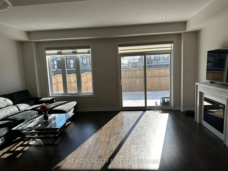 17 Stonehill Ave — Photo 5