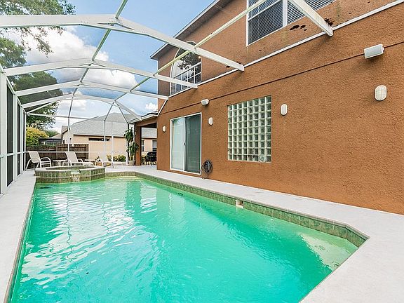 4th image of 807 Duval Ct