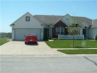 2nd image of 3233 Devonshire Dr