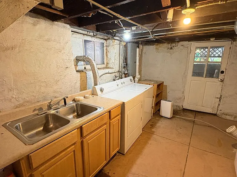 1912 McCausland Ave — Photo 24