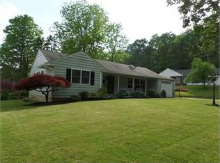 512 4th St, Hackettstown, NJ 07840