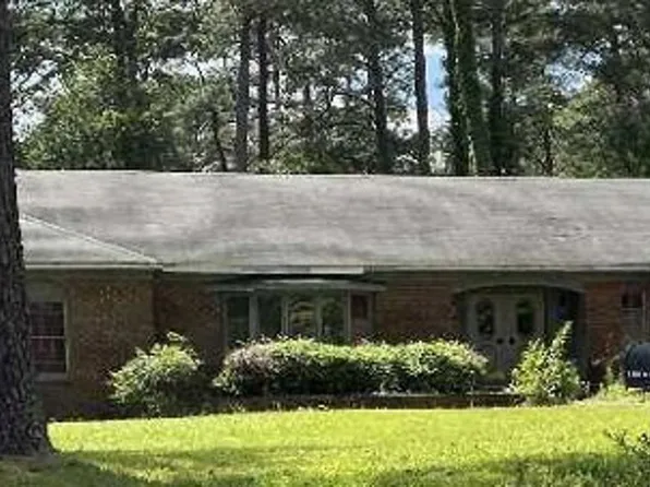 244 Westview Park Dr, Rocky Mount, NC 27804