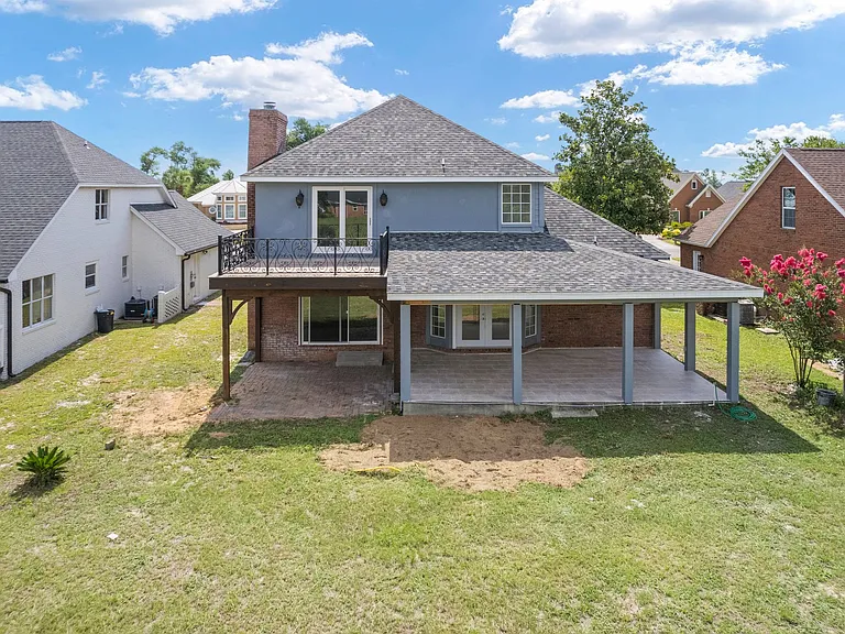 2407 Country Club Dr — Photo 3