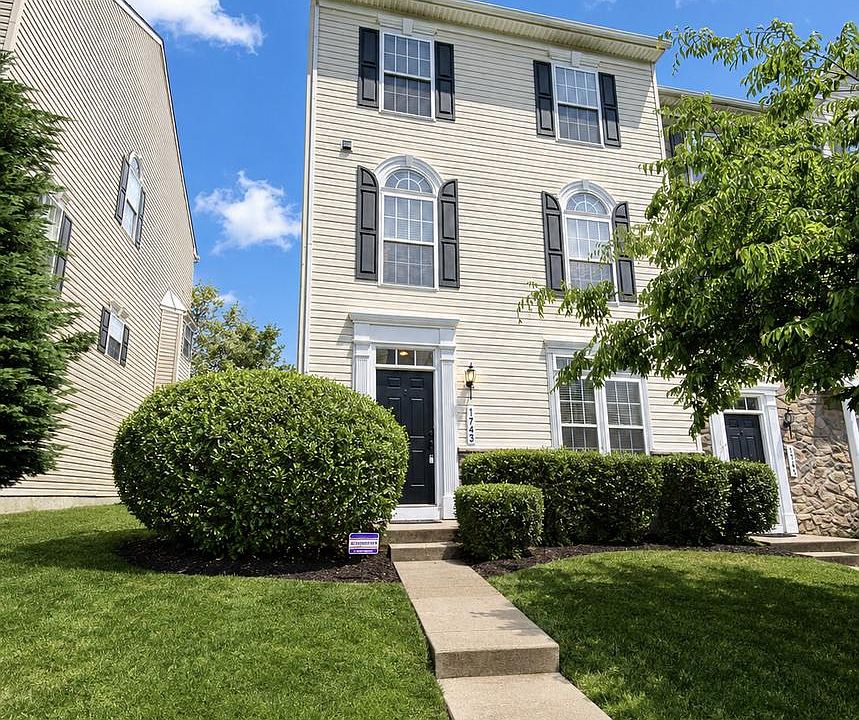 1st image of 1743 Theale Way