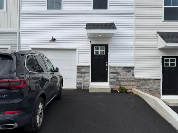 115 Abramo Victor Dr, Downingtown, PA 19335