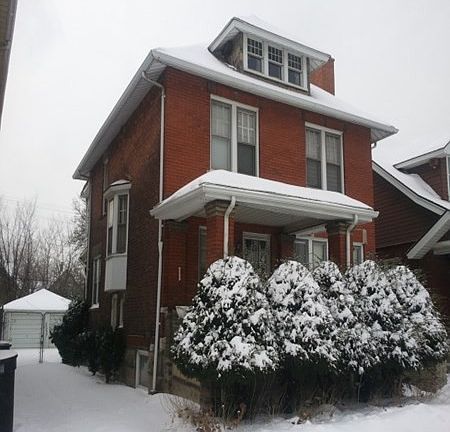 3rd image of 1501 W Grand Blvd
