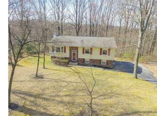 1484 Federal Dr, Downingtown, PA 19335