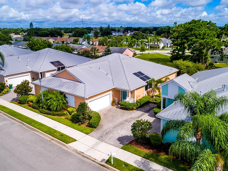 4070 Alamanda Key Dr — Photo 29