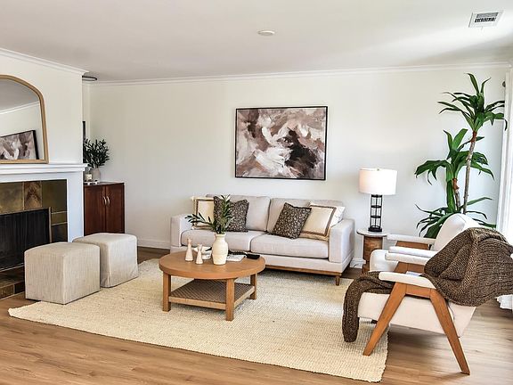 3rd image of 79 Scottsdale Way
