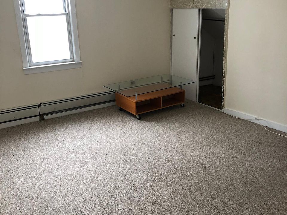 2nd image of 167 S 15th St #2