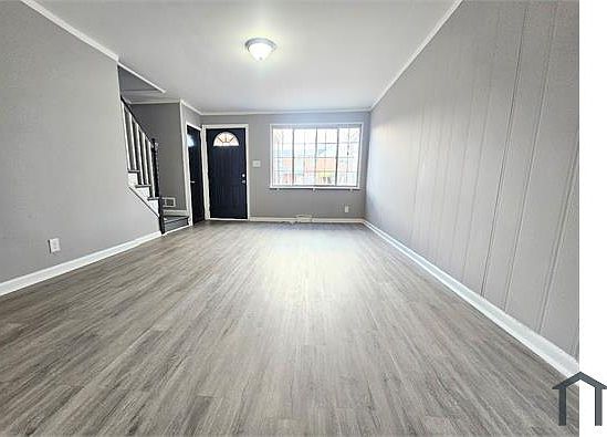 4th image of 7842 Lockwood Rd