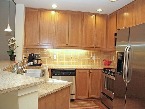 3rd image of 4327 Issaquah Pine Lake Rd SE Unit 604