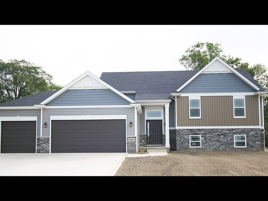 8357 Dylan Dr, Merrillville, IN 46410