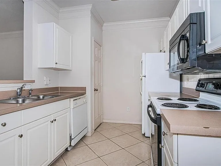 4305 Bayside Village Dr #304 — Photo 9