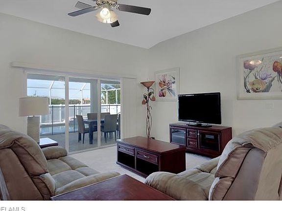 3rd image of 1116 NW 15th Ter