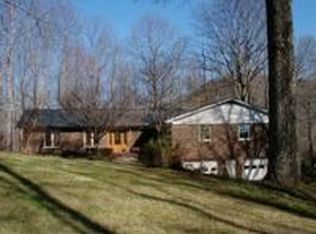 120 Garden Hill Dr, Hendersonville, NC 28739