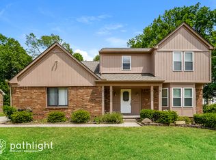 29108 Forest Hill Ct, Farmington Hills, MI 48331