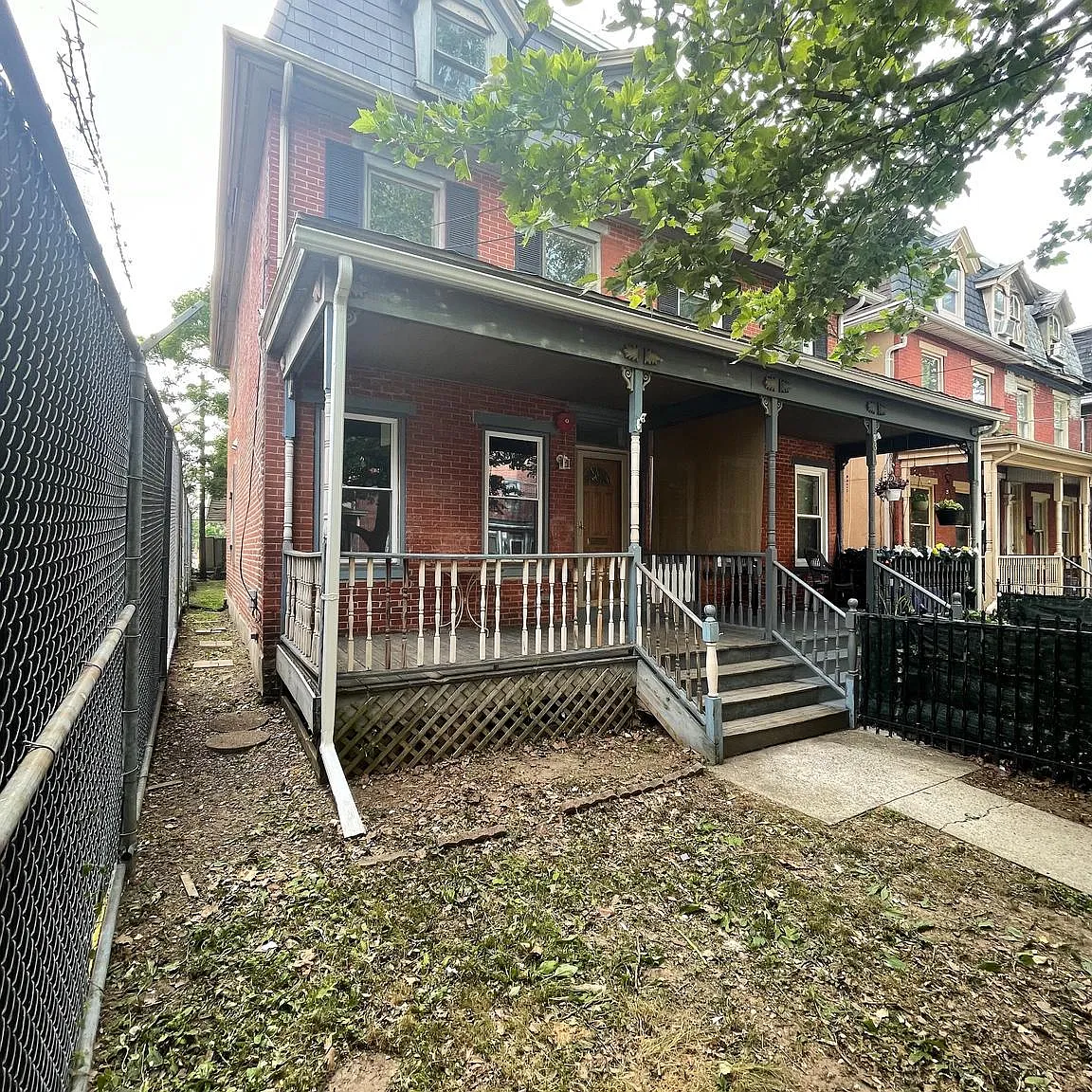 3 bed, 2.5 bath, 1748 sqft, $2,550 — Photo 1