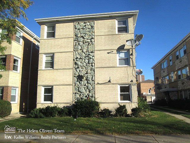 1st image of 8626 W Berwyn Ave Unit 1S