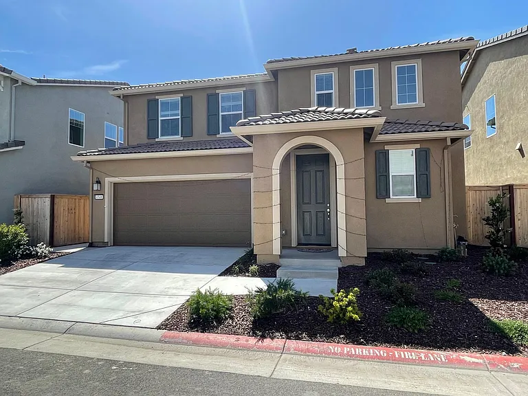 4548 Gray Lodge Loop — Photo 2