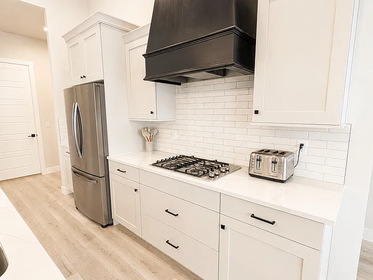 253 S 660 W — Photo 14
