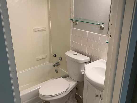 4th image of 500 W 28th St Floor 2-3