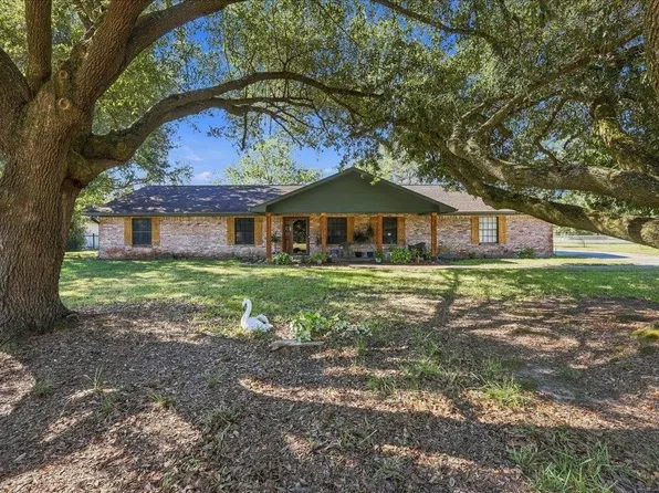 4437 Hillbrook Dr, Orange, TX 77632
