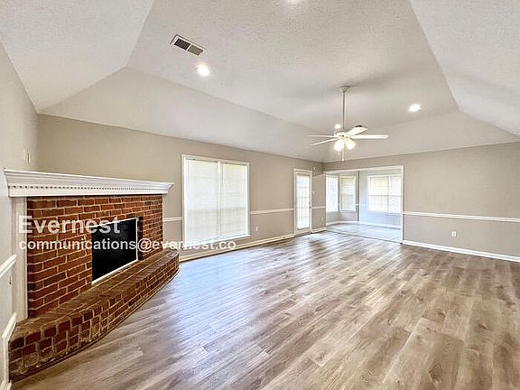 4th image of 9880 Seminole Dr