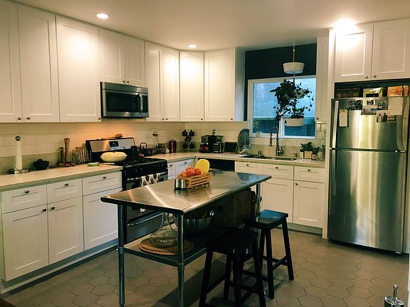 2nd image of 2320 W Avenue 33