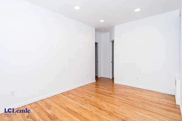 Rented by LC Lemle Real Estate Group | media 4