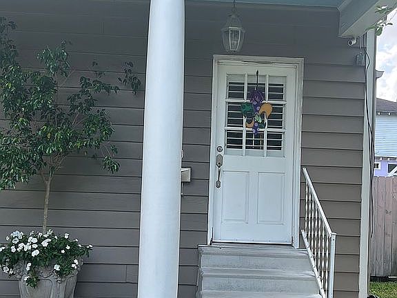 3rd image of 2709 Joseph St
