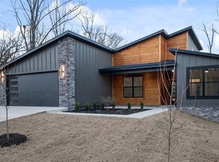 13 Coylton Ln, Bella Vista, AR 72715
