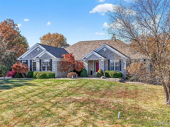 5th image of 315 Oak Creek Farm Ct