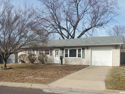 1403 Lincoln St, Pekin, IL, 61554