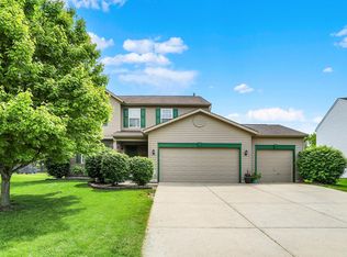 5523 Gainesway Dr, Greenwood, IN 46142