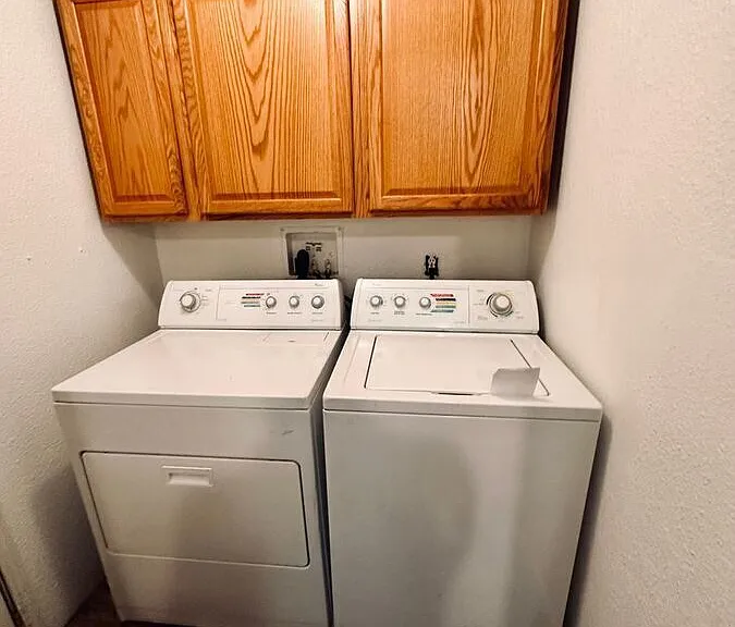 285 Kennedy Dr — Photo 10