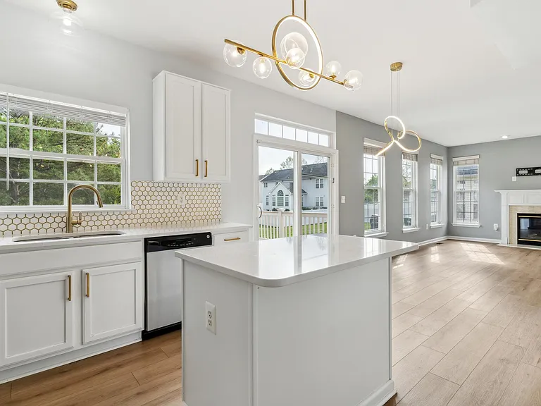 9646 Bergamont Ct — Photo 9