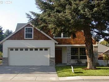 2nd image of 146 NE 9th Ave